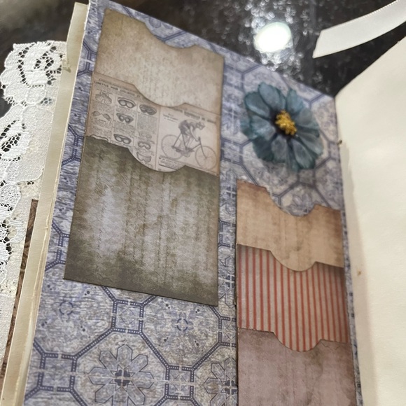 SOLD Junk journal - Picture 5 of 9